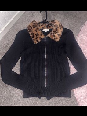 No Comment Ribbed Cardigan with Leopard Faux Fur Collar